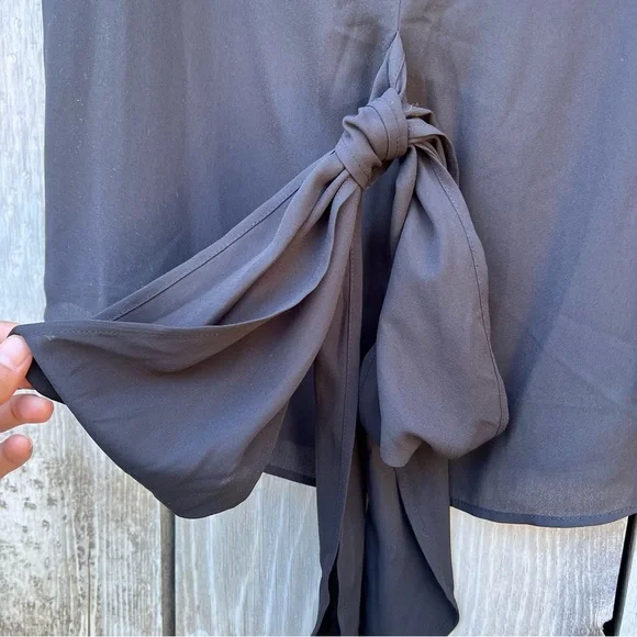 Badgley Mischka black ruffle short sleeve bowtie sash layered lined flowy blouse - Picture 10 of 15